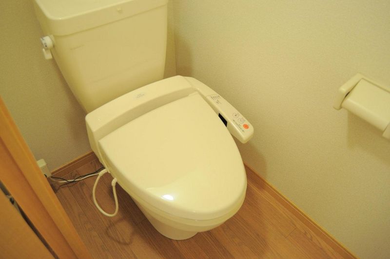 レオパレス亀ヶ窪 トイレ