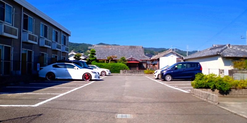 レオパレスサン　マリノ 駐車場