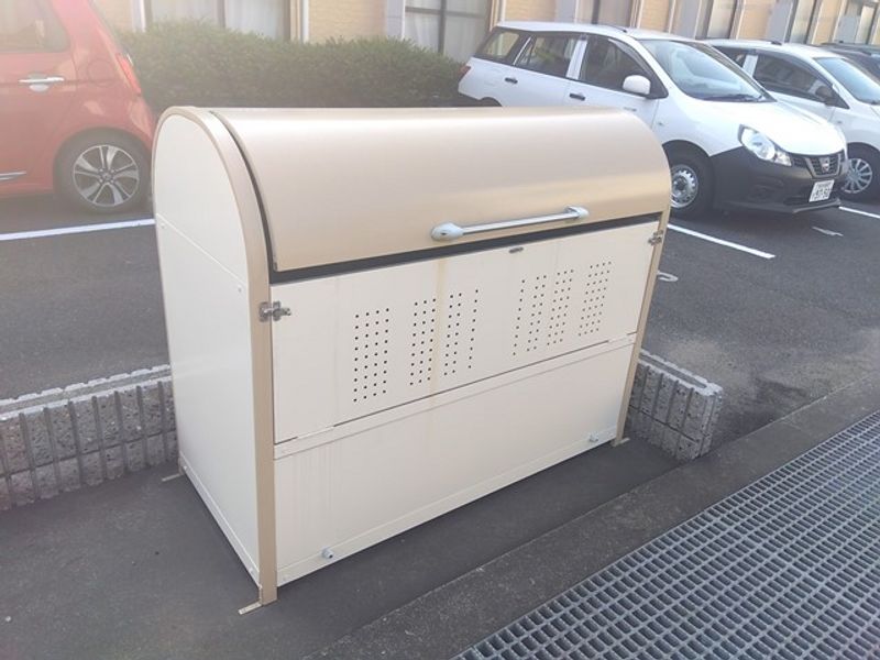 レオパレス三政荘 共用部分