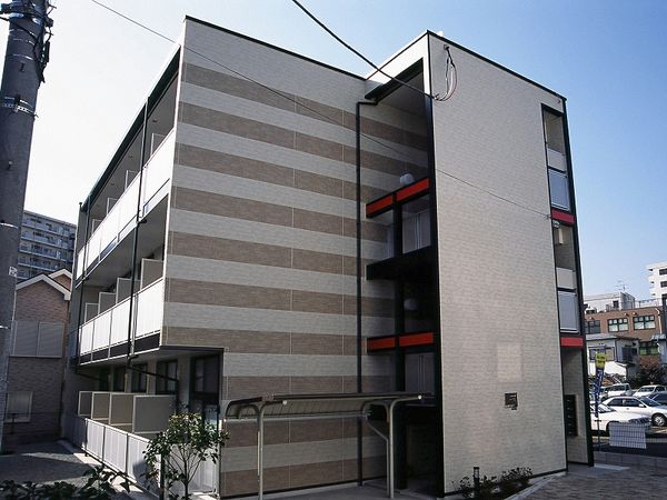 レオパレス友愛 外観