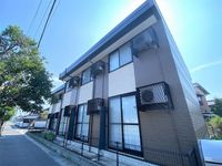 レオパレスチェリオ 外観