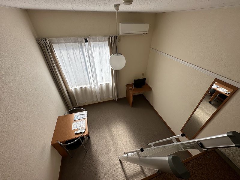 レオパレス愛 居間