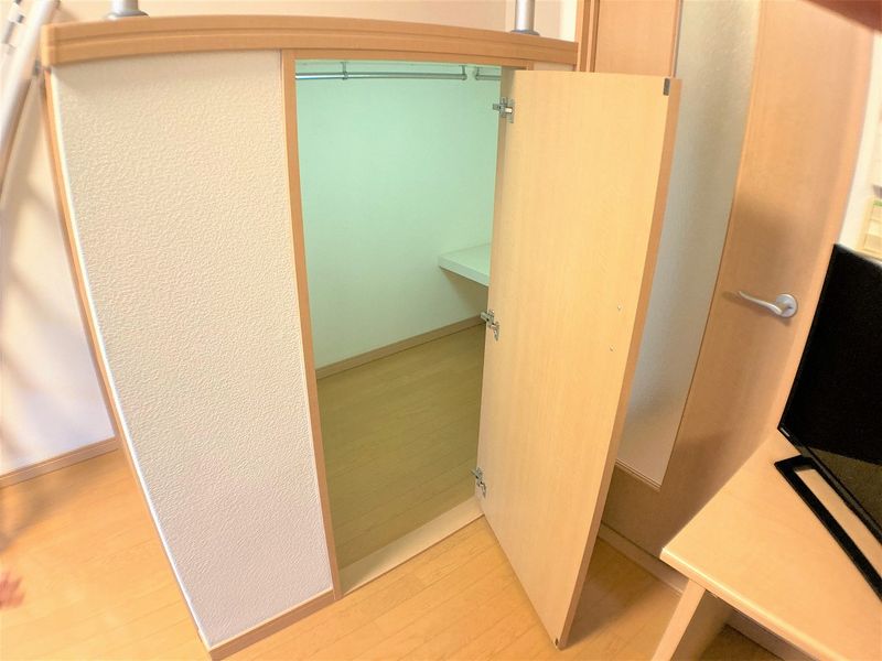 レオパレス大宮公園 収納