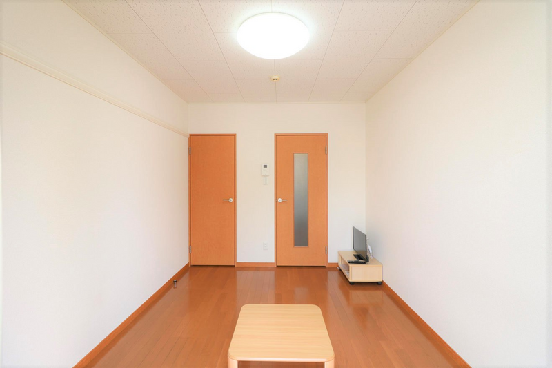 レオパレス吉祥院 居間