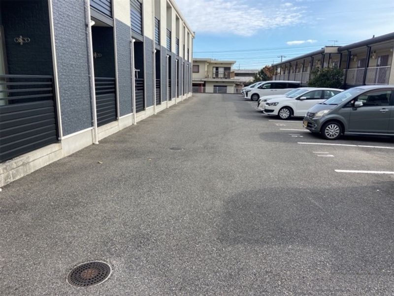 レオネクスト日新岩国 駐車場