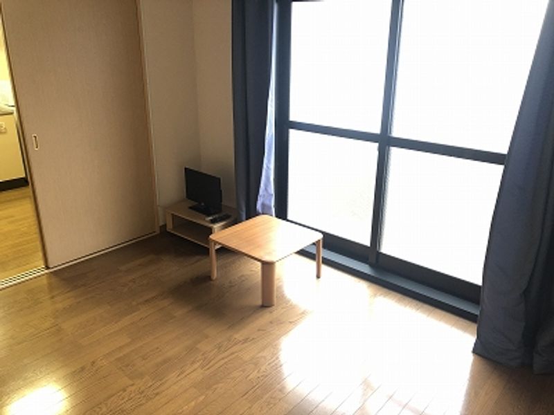 レオパレスＯＺ−３ 居間