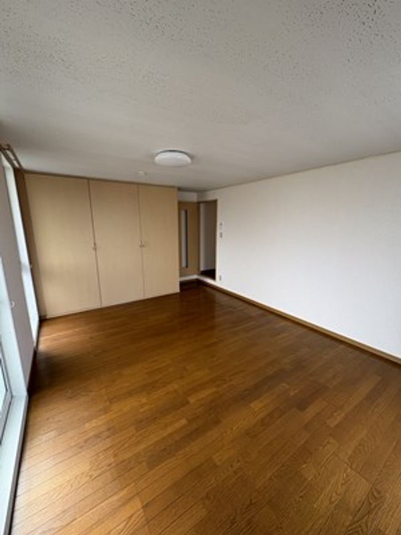 レオパレス柿ノ木 居間