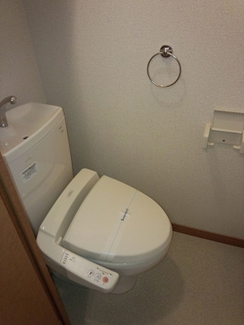 レオパレスカームパレス トイレ