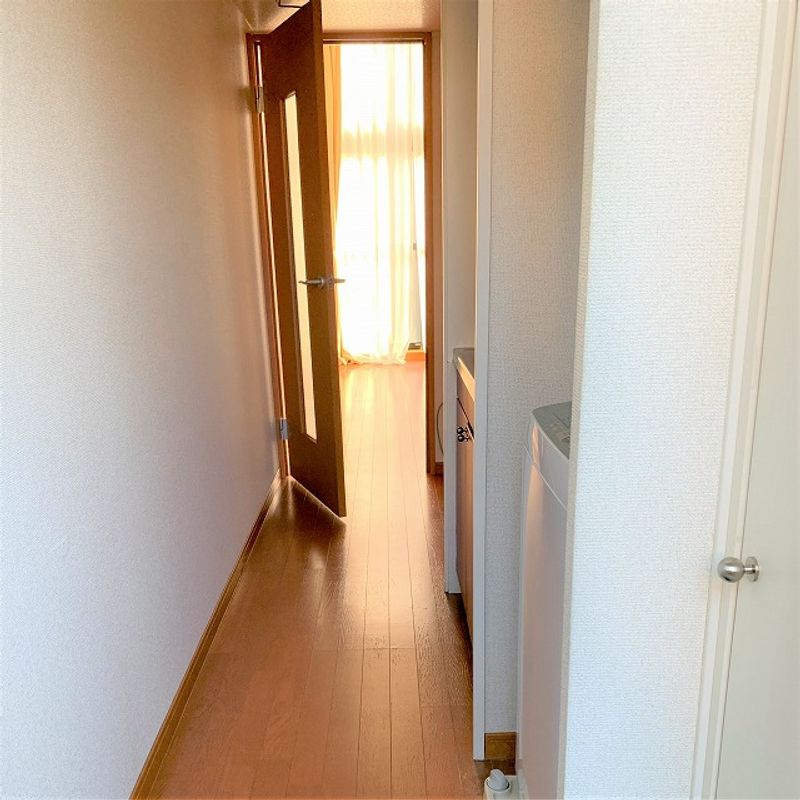 レオパレスサンシティー 玄関