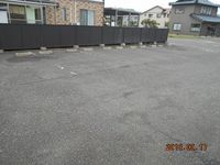 レオパレスハートリーフ 駐車場