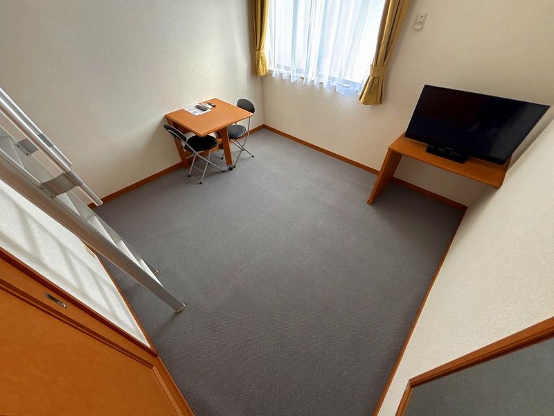 レオパレスアイリス 居間