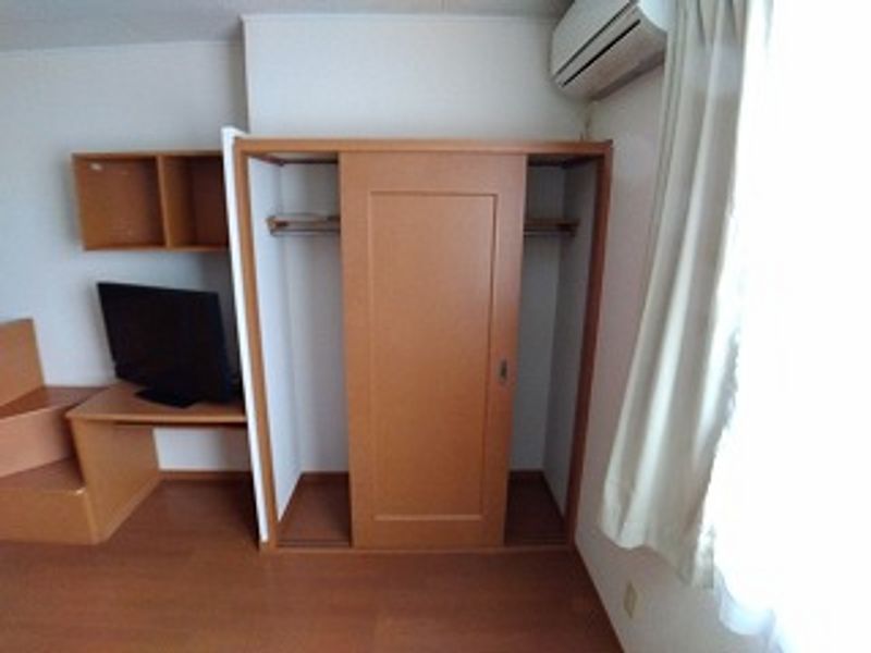 レオパレスＨＡＫＵＢＡ 収納