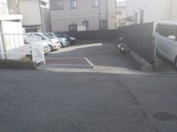 レオパレスクレールドゥ 駐車場