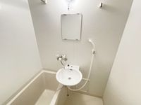 レオパレス南彦根Ⅱ番館 洗面台