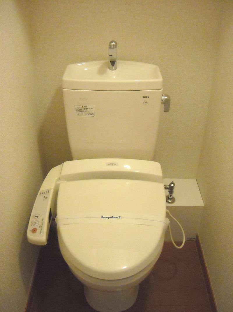 レオパレスガーデ二ア宮沢町 トイレ