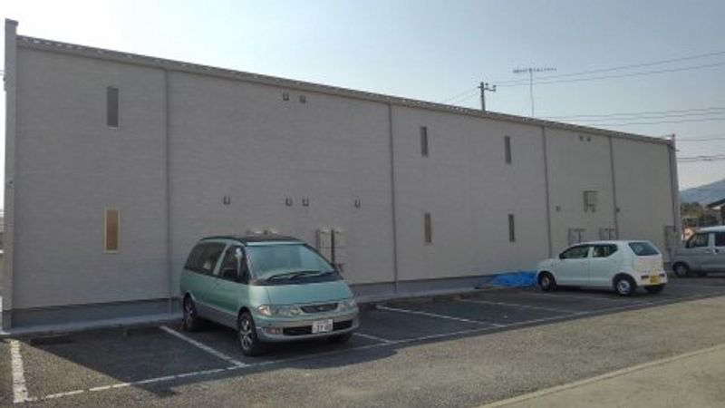 クレイノエタールⅡ 駐車場