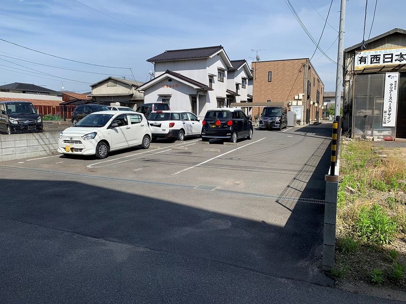レオネクストセゾンＭＫ 駐車場