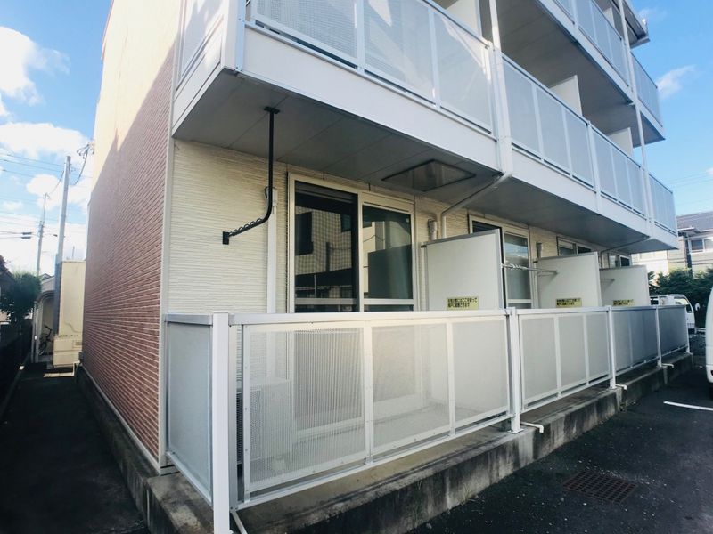 レオパレスはやせ バルコニー
