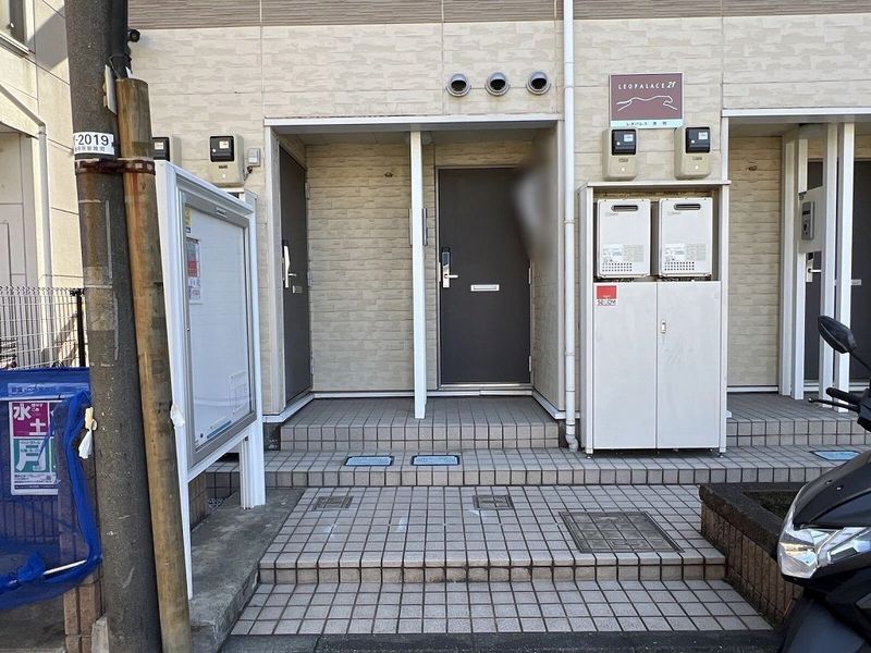 レオパレス美翔 エントランス