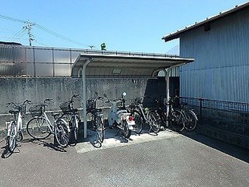 レオパレスブルーマウンテン 共用部分