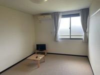 レオネクストメゾン野津６ 居間
