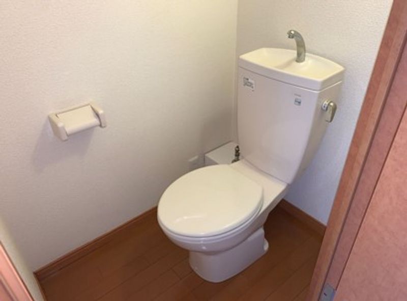 leopalace El Paseo III Toilet