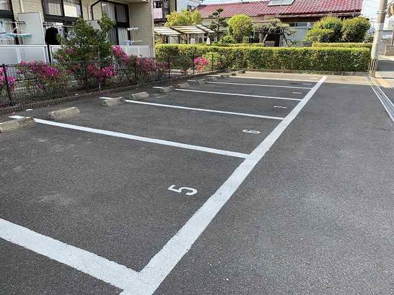 レオパレスｅｓｐｏｉｒ 駐車場