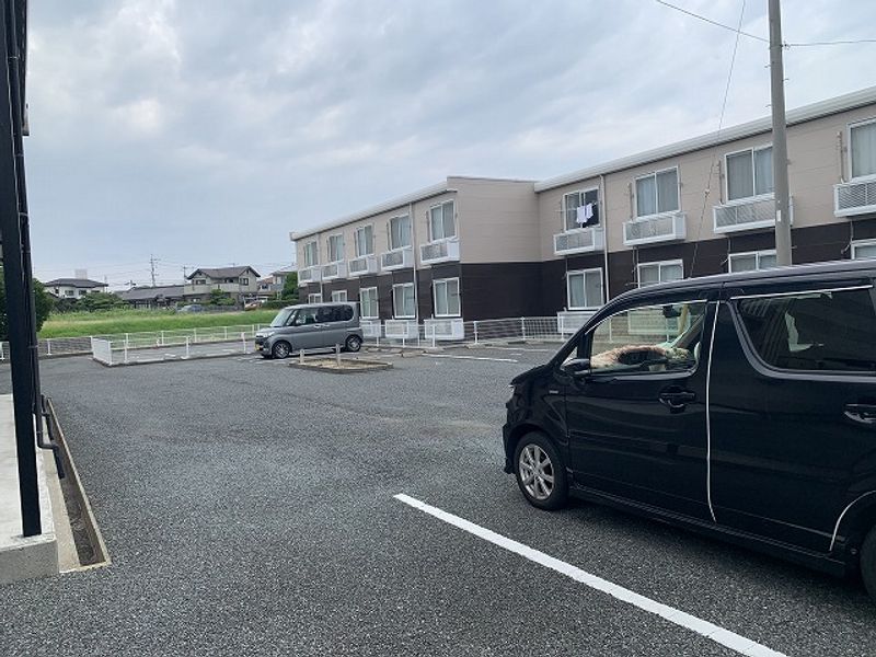 レオパレス田園Ⅱ 駐車場