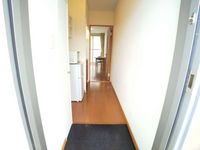 レオパレス五才美 玄関