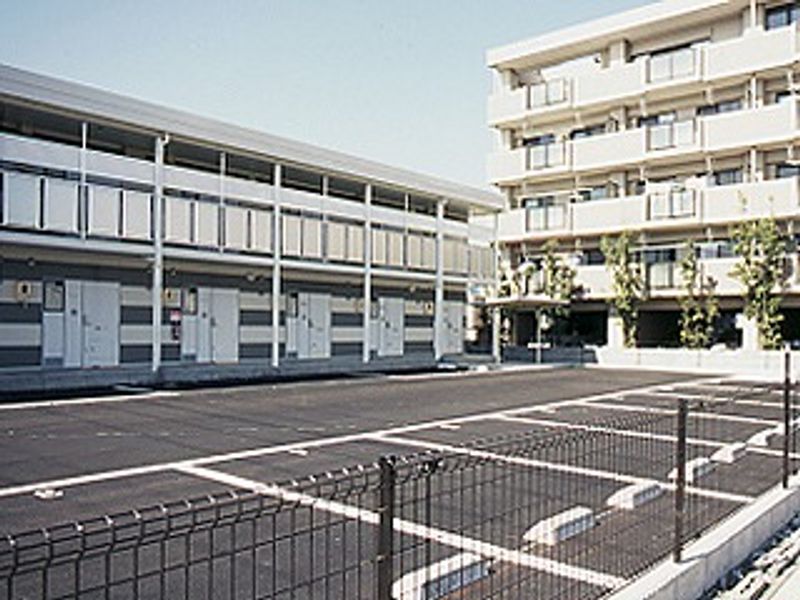 レオパレス成和 駐車場