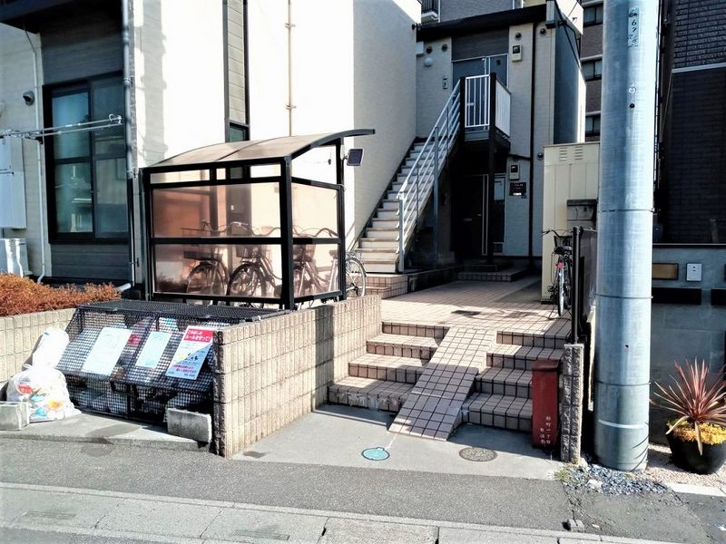 レオパレスガーデン エントランス