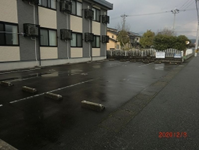 レオパレス清流Ⅱ 駐車場