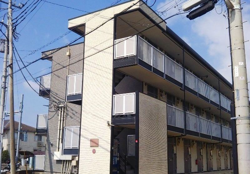 レオパレスサンロク東幕張 外観