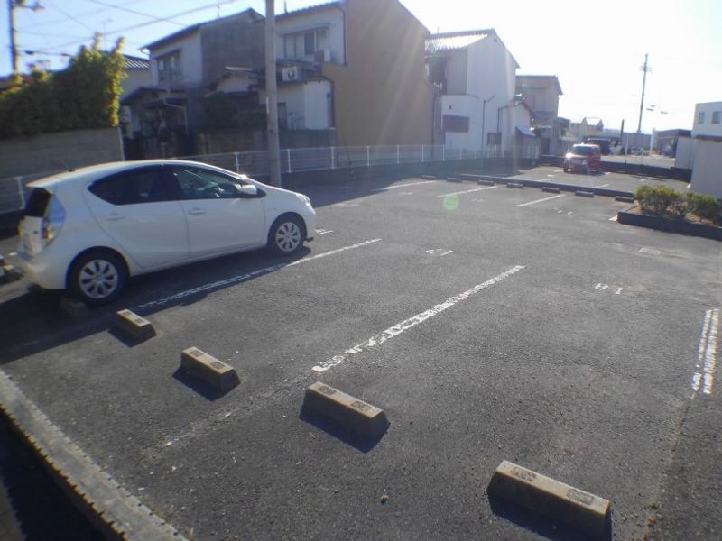 レオパレス木太南Ⅱ 駐車場