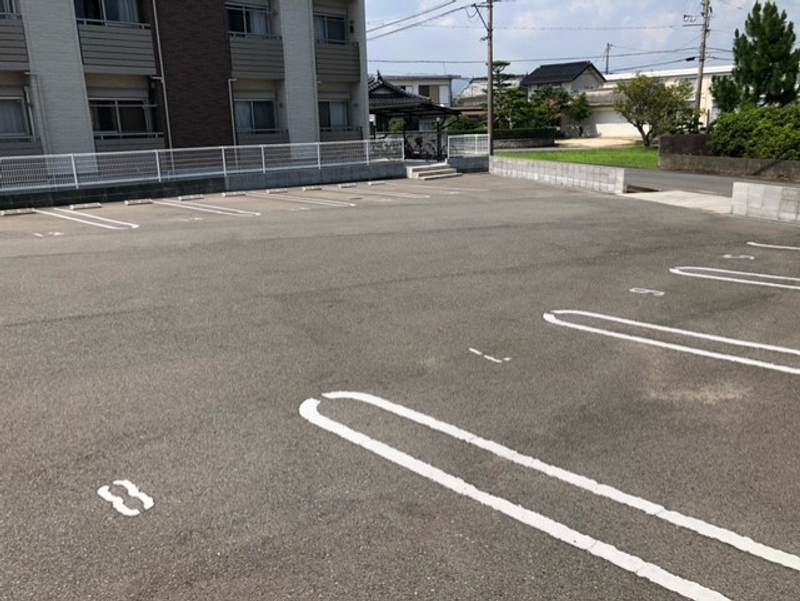 クレイノ光和Ｂ 駐車場