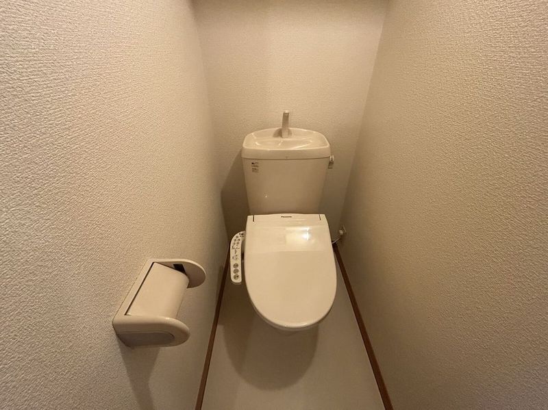 レオパレス北中江 トイレ