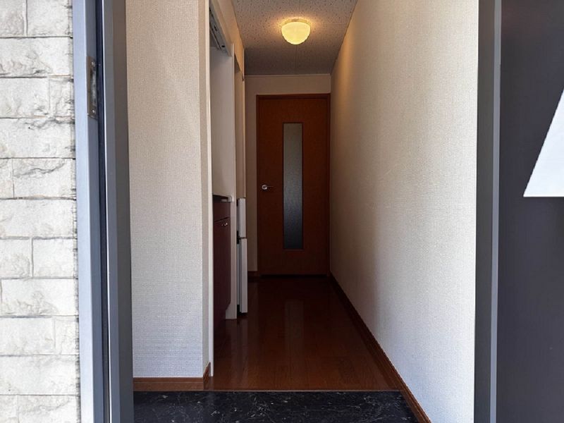 レオパレスコンフォールＫ 玄関