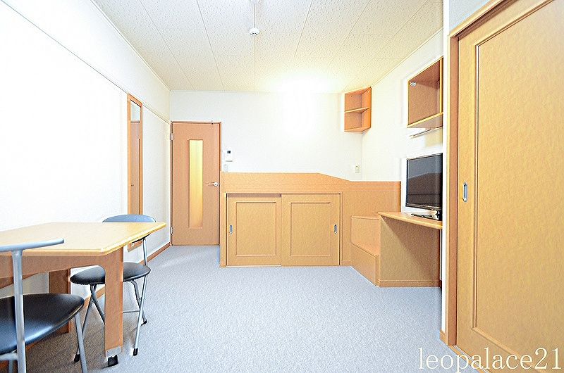レオパレスセルシオ 居間