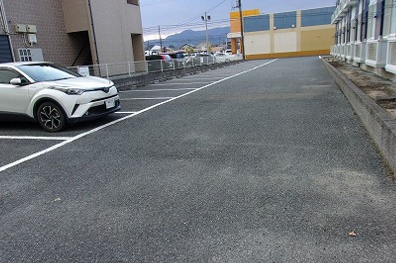 レオパレス相馬 駐車場