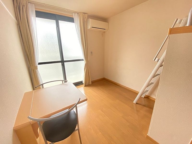 レオパレスロイヤルパーム その他