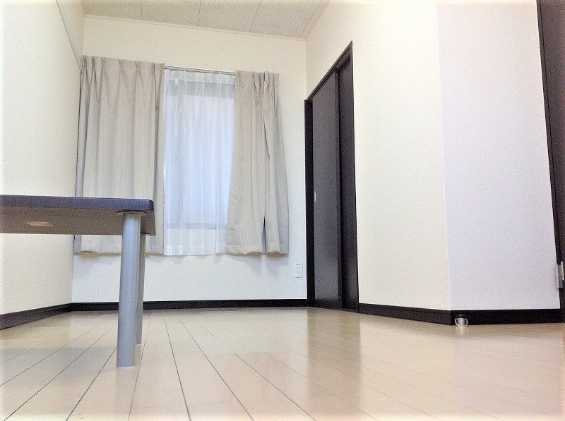 レオネクストアローステージⅡ 居間