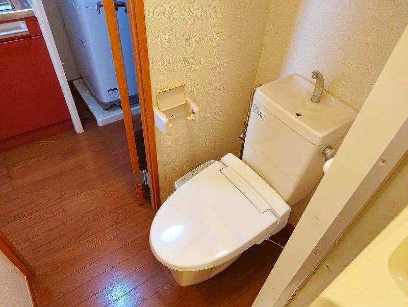 レオパレスリベル丸山 トイレ