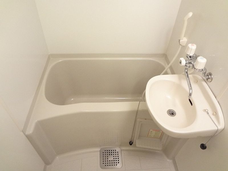 レオパレス小町塚 風呂