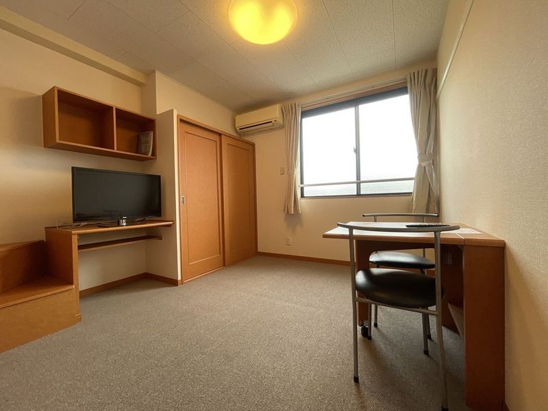 レオパレス実樹 居間