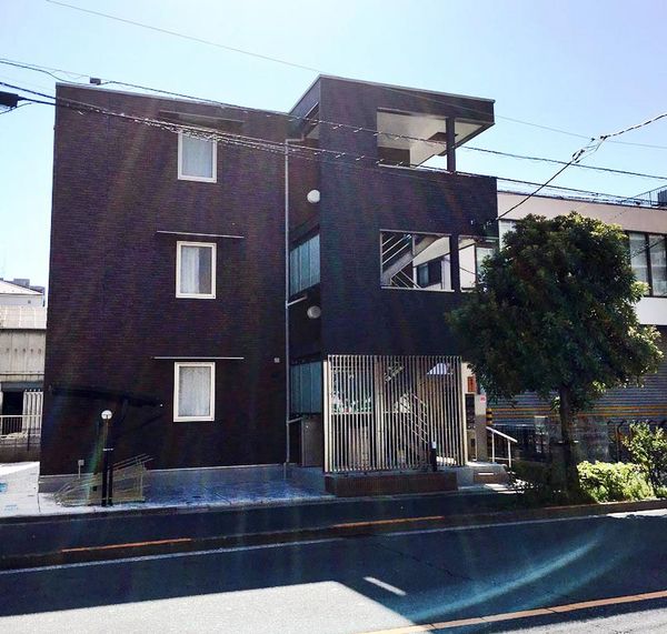 Bên ngoài CLEINO Relation