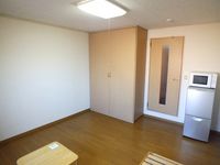 レオパレスリバーテラス 居間