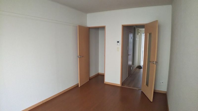 レオパレスボンエルフ豊橋 居間