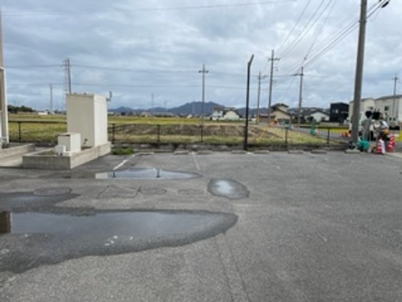 レオパレスラクレⅠ 駐車場