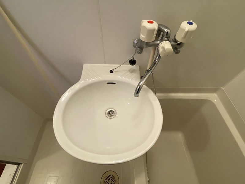 レオパレスルシェルブル金岡 洗面台