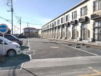 レオパレスギプフェル 駐車場